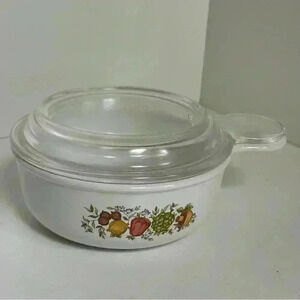 Vintage Corningware P-156-B Grab It bowl with Pyrex P-150-C lid in Spice O life.